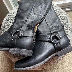 Frye Phillip Boots - Black